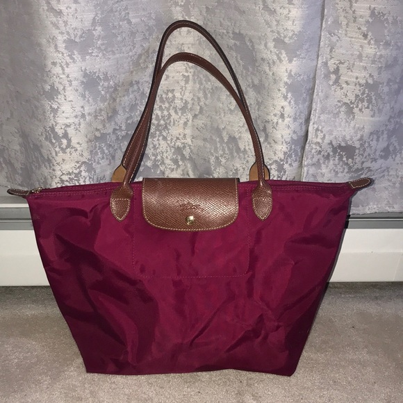 DISCONTINUED✨ Longchamp Large Le Pliage Tote DISCONTINUED✨ Longchamp Large Le Pliage Tote
